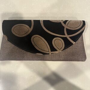 Elegant Black and Brown Clutch